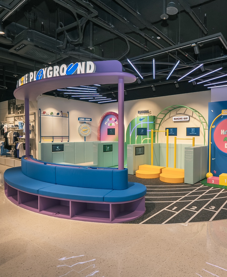 PLAYKIZ PRO retail display