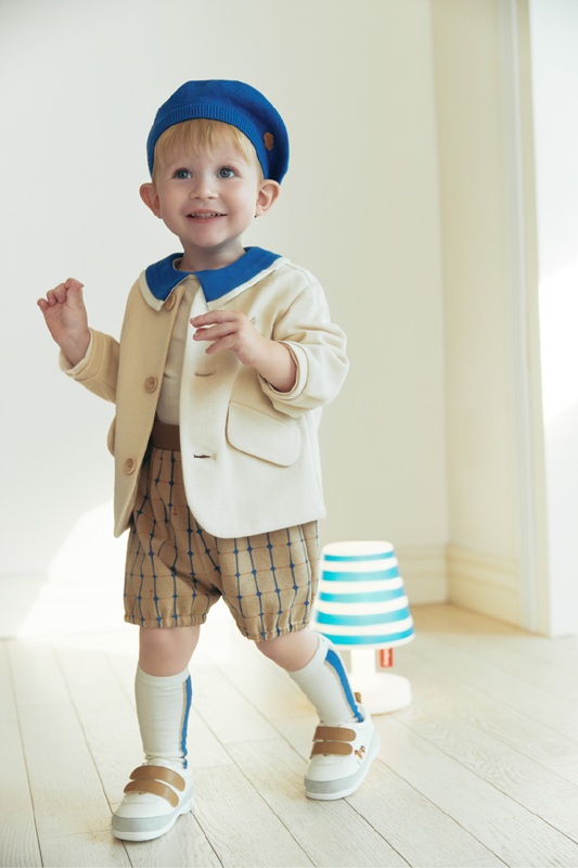 모이몰른 2025 S/S look 1